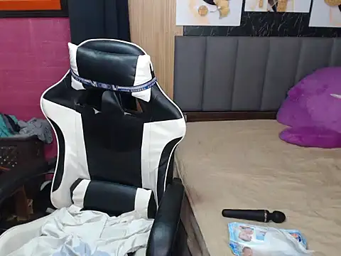 Raffa ella69 online show from 03-19-26, 08:07