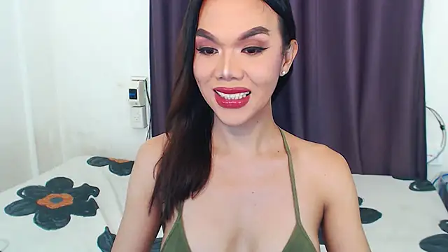 Snapshot of SeductiveCelina chatting on 09-24-25, 08:17 SeductiveCelina online show from 09-24-25, 08:17