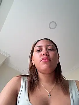 Snapshot of Thalia30hot chatting on 09-25-25, 01:59 Thalia30hot online show from 09-25-25, 01:59