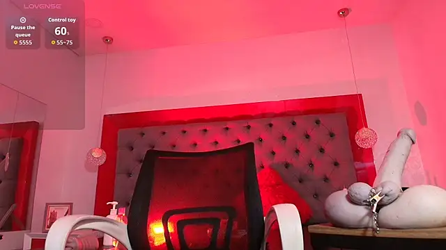 MirandaSould online show from 04-17-26, 01:25