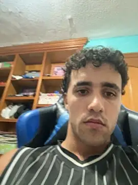 aavrdvh33 online show from 10-27-25, 09:08