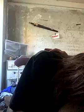 Snapshot of graylovescookies chatting on 10-08-25, 06:44 graylovescookies online show from 10-08-25, 06:44