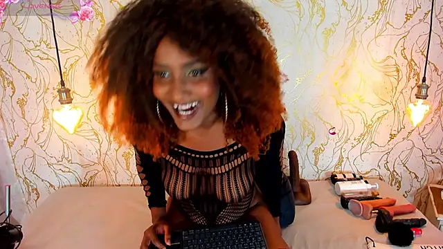 NAOMY COOPER online show from 10-08-25, 08:39