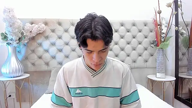 BenitoSaenz online show from 11-25-25, 12:05