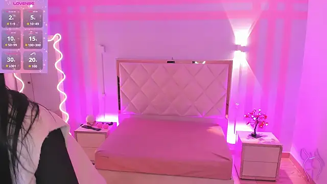 Rosalind tay online show from 04-15-26, 11:06