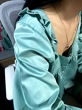 Mina048 online show from 11-21-25, 09:57