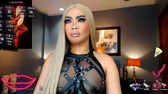 FridaHumphrey online show from 10-29-25, 05:47