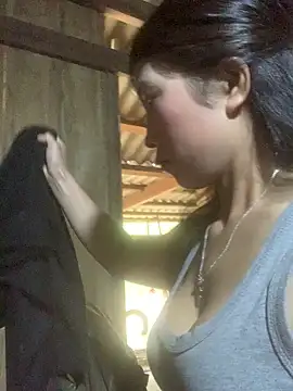 ThiHa003 online show from 11-17-25, 05:13