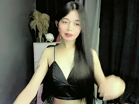 Snapshot of LexiLove chatting on 11-05-25, 01:33 LexiLove online show from 11-05-25, 01:33