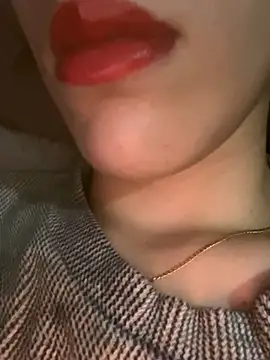 Mimisixo online show from 11-06-25, 10:21