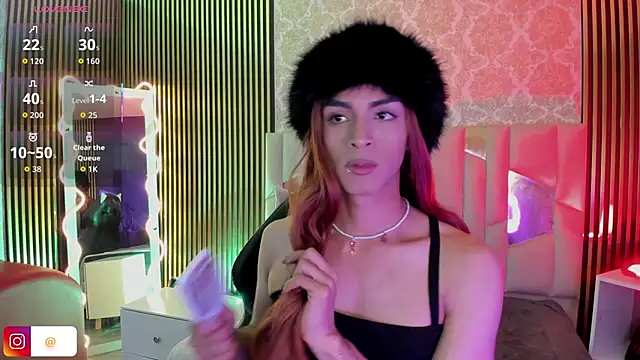 LIHIAN TAY online show from 11-09-25, 04:11