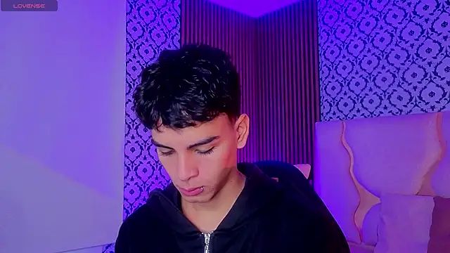 LIHIAN TAY online show from 04-08-26, 12:27