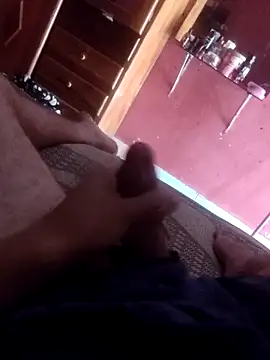 Snapshot of victor1573 chatting on 10-28-25, 11:03 victor1573 online show from 10-28-25, 11:03