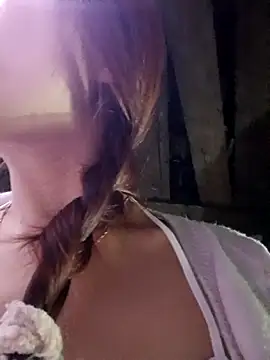 Ocnguyety online show from 12-22-25, 01:46