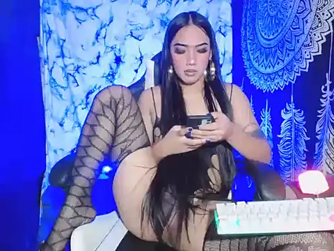 Snapshot of PrettyMeh chatting on 12-20-25, 06:42 PrettyMeh online show from 12-20-25, 06:42