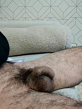 Snapshot of boy8540 chatting on 12-21-25, 08:32 boy8540 online show from 12-21-25, 08:32