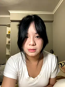 Snapshot of yiyi-888888 chatting on 10-24-25, 03:41 yiyi-888888 online show from 10-24-25, 03:41
