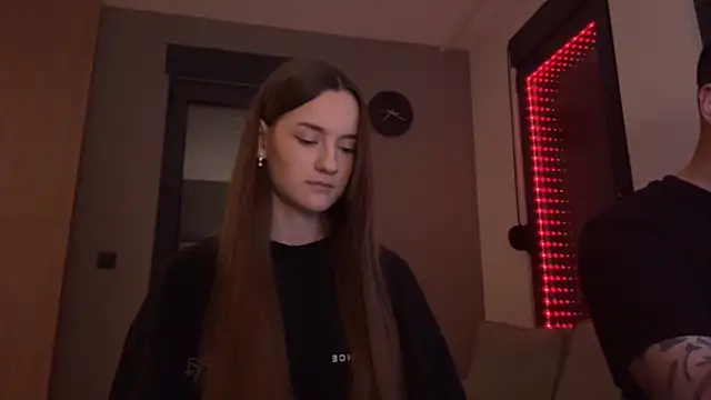 Snapshot of TenDouble chatting on 11-16-25, 09:09 TenDouble online show from 11-16-25, 09:09