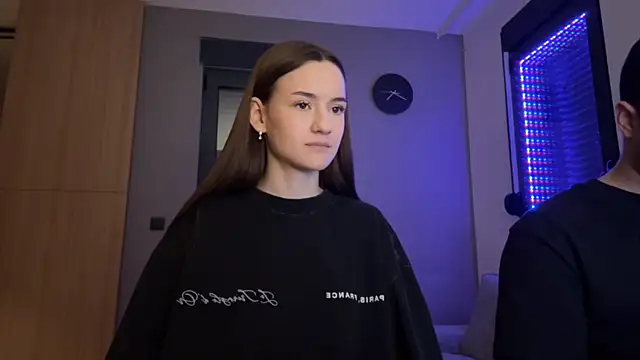 Snapshot of TenDouble chatting on 11-30-25, 10:03 TenDouble online show from 11-30-25, 10:03