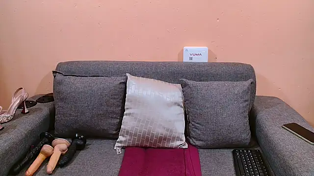 Snapshot of lunasexyXx chatting on 11-01-25, 04:14 lunasexyXx online show from 11-01-25, 04:14