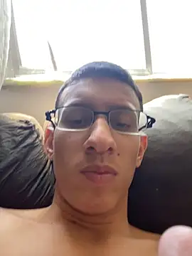 safadezanunes2 online show from 11-25-25, 03:45