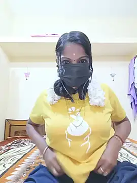 Snapshot of Tamil_Ishu chatting on 07-08-26, 04:33 Tamil Ishu online show from 07-08-26, 04:33