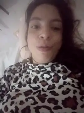 Snapshot of chicalunar24 chatting on 11-25-25, 01:16 chicalunar24 online show from 11-25-25, 01:16