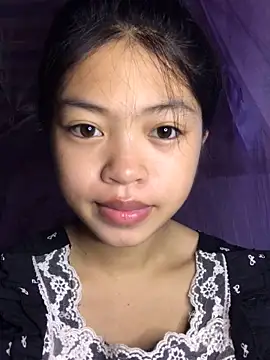 Snapshot of Thy00__ chatting on 10-03-25, 01:13 Thy00 online show from 10-03-25, 01:13