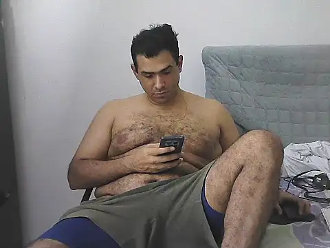 Snapshot of morenocabro10 chatting on 05-05-26, 03:25 morenocabro10 online show from 05-05-26, 03:25