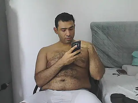 Snapshot of morenocabro10 chatting on 05-26-26, 01:56 morenocabro10 online show from 05-26-26, 01:56