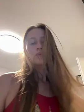 Snapshot of Kisacka chatting on 09-15-25, 06:24 Kisacka online show from 09-15-25, 06:24