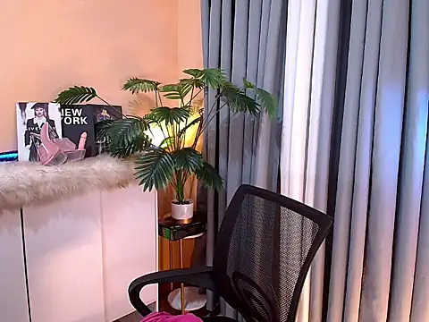 HOTkendraCumXxx online show from 02-24-26, 10:13