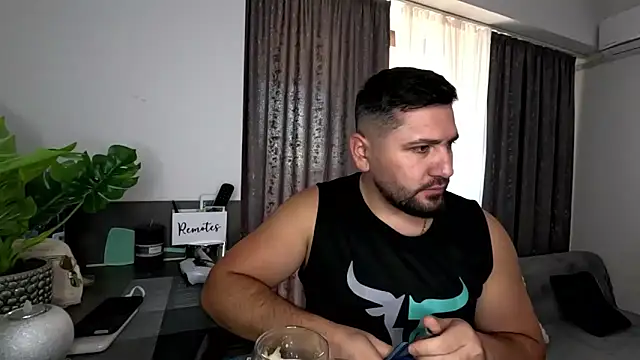 Gold Alpha Boy online show from 10-15-25, 08:36