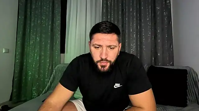 Gold Alpha Boy online show from 10-26-25, 06:36