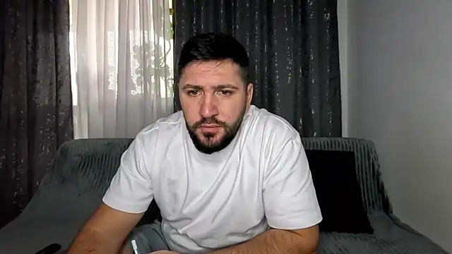 Gold Alpha Boy online show from 11-09-25, 10:24