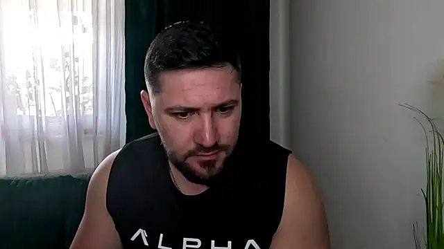 Gold Alpha Boy online show from 04-21-26, 07:47