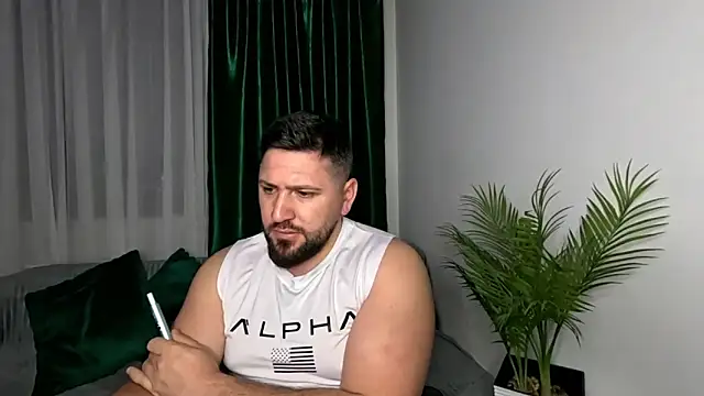 Gold Alpha Boy online show from 05-03-26, 07:31