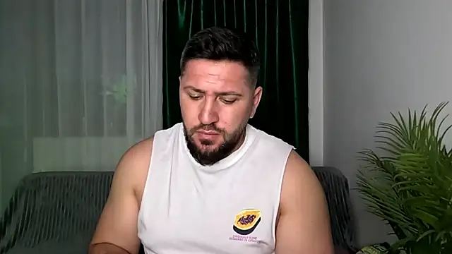 Gold Alpha Boy online show from 05-11-26, 06:05
