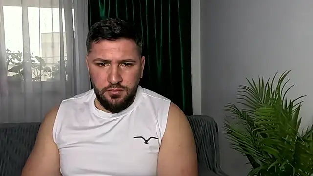 Gold Alpha Boy online show from 05-12-26, 01:19