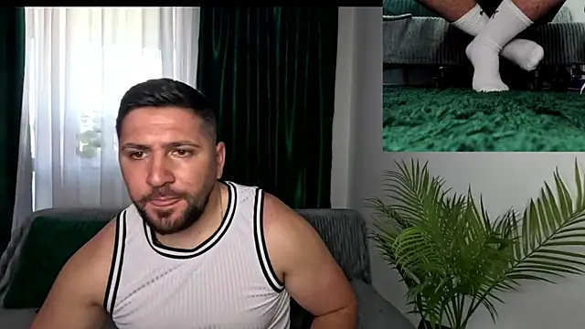 Gold Alpha Boy online show from 06-03-26, 02:33