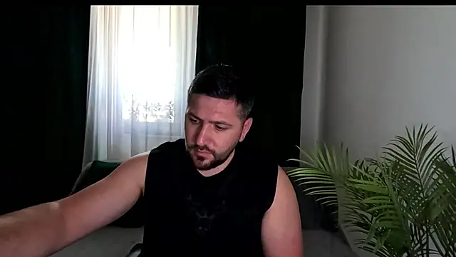 Gold Alpha Boy online show from 06-11-26, 05:27