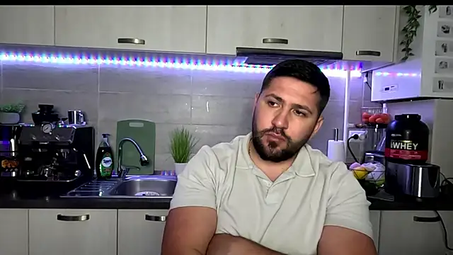 Gold Alpha Boy online show from 06-19-26, 06:12
