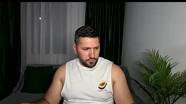 Gold Alpha Boy online show from 06-26-26, 06:56