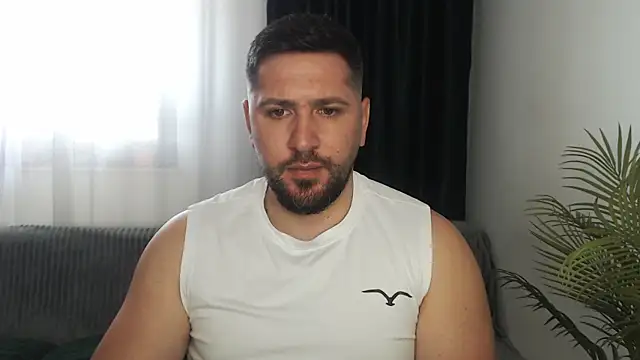 Gold Alpha Boy online show from 07-09-26, 08:29