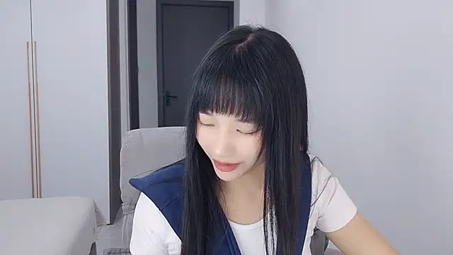 Lisa-3333 online show from 09-18-25, 02:30