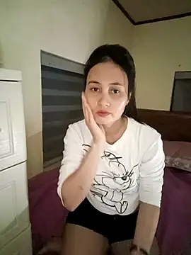 Snapshot of Jun-Mzzz chatting on 11-07-25, 03:01 Jun-Mzzz online show from 11-07-25, 03:01