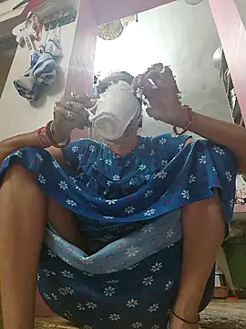 Snapshot of ISHANI-SINGH chatting on 09-10-25, 01:49 ISHANI-SINGH online show from 09-10-25, 01:49