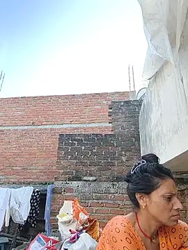 Snapshot of ISHANI-SINGH chatting on 10-04-25, 02:09 ISHANI-SINGH online show from 10-04-25, 02:09