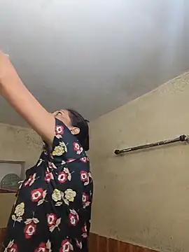 Snapshot of ISHANI-SINGH chatting on 10-16-25, 06:31 ISHANI-SINGH online show from 10-16-25, 06:31