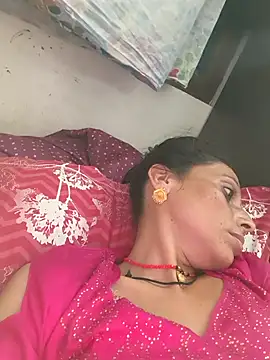 Snapshot of ISHANI-SINGH chatting on 10-21-25, 03:24 ISHANI-SINGH online show from 10-21-25, 03:24